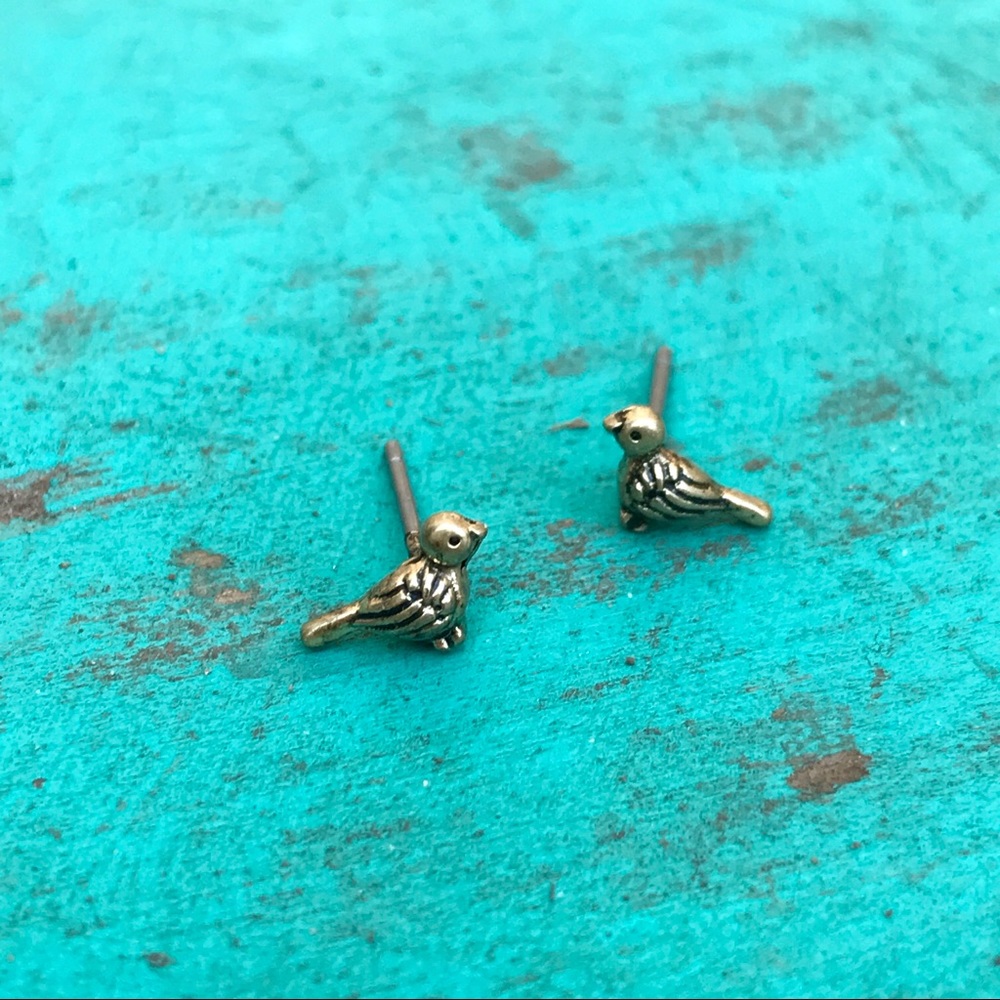 Tiny Bird stud Earrings